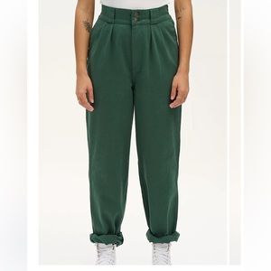 Lucy and Yak Addison Tapered Jeans- Posy Green -W40 (UK 20)